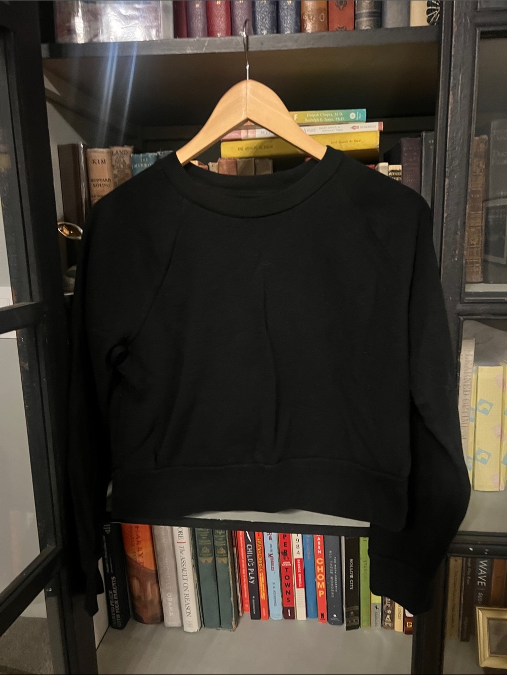 Colsie Black Crewneck Sweatshirt